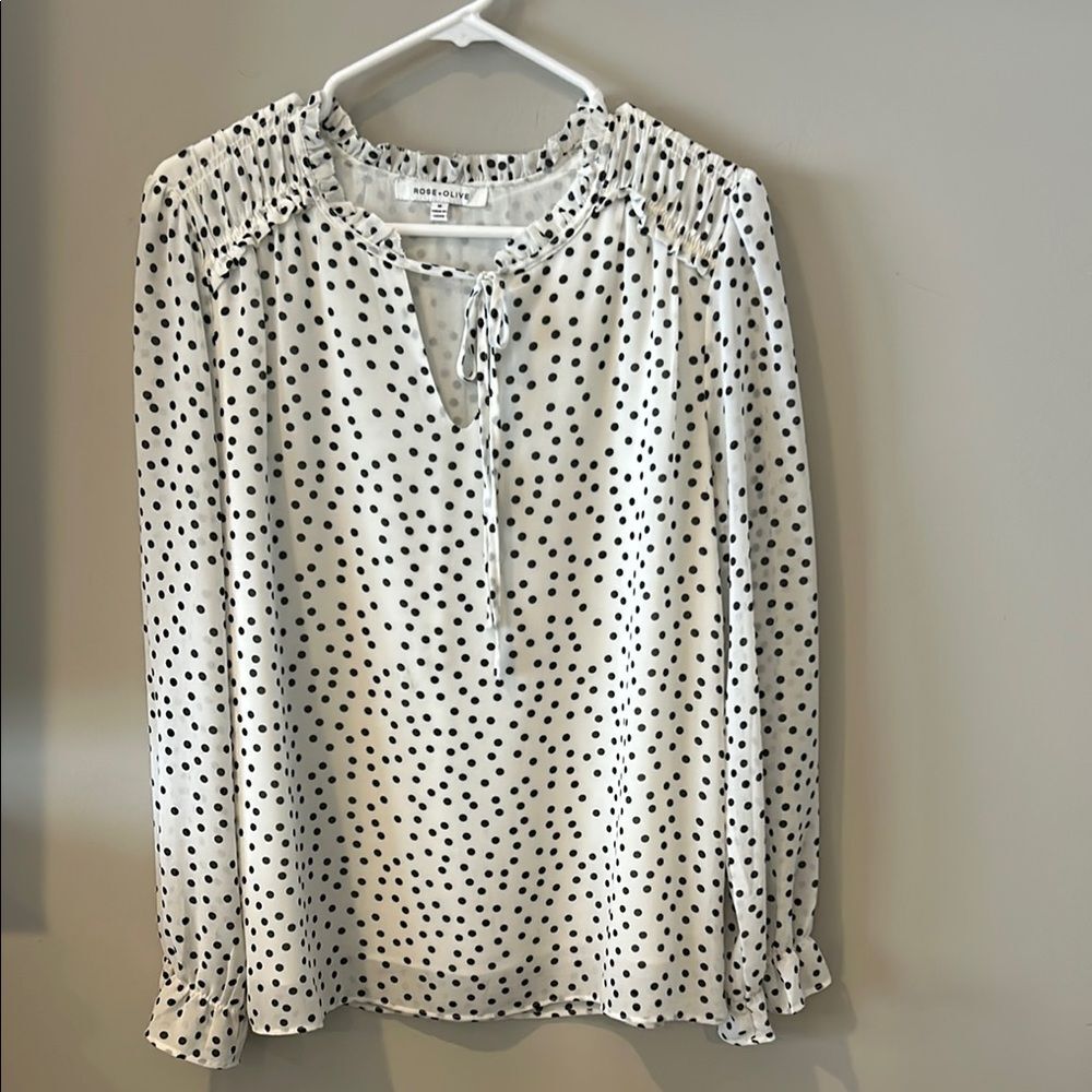 Rose + Olive Women's White Polka Dot V-Neck Bishop Sleeves Blouse Size Medium